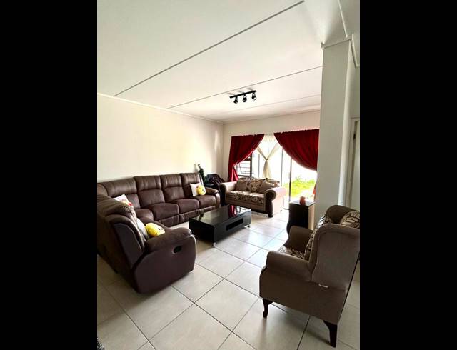 3 BEDROOM PROPERTY TO RENT IN THE HUNTSMAN